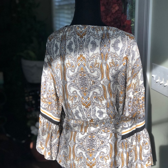 Peplum Blouse
MAX STUDIO - Med. NWOT💛 - Picture 3 of 9